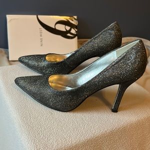 Nine West Silver Sparkle 3 1/2 inch heels, Sz 7